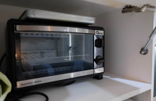 Elegant and Comfy Studio Azalea Suites Apartment Cikarang - Foto 14