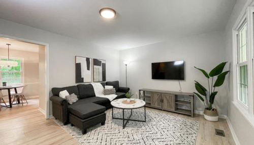 Fenced-In 3 BR Swingset, Carport, North Raleigh - Foto 5