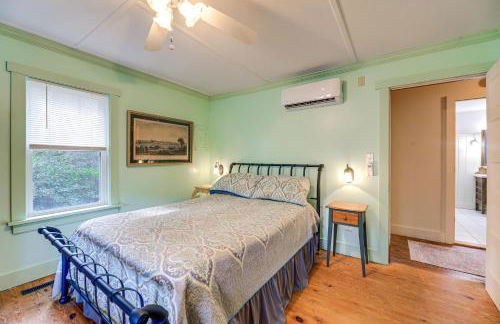 Peaceful Atlantic Cottage with Deck and Yard! - Foto 14