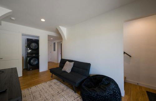 Hot Tub + Views | Cozy Retreat - Foto 28