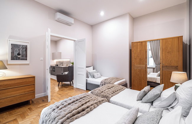 Venetian House Market Square Aparthotel - Photo 85