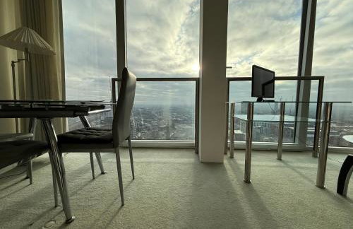 STUNNING!!! City-Center!! Retreat with Modern Amenities - Foto 31
