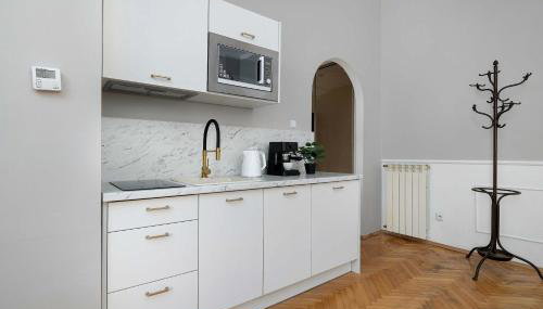 Cozy Apartment for 6 People near Opera by Noclegi Renters - Foto 3, stove