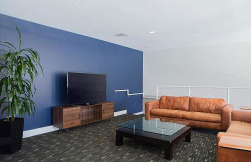 Spacious Third Ward Apt Near Summerfest with Balcony - Foto 20