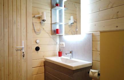 Wellnorama 1 - WellnessFerienhaus mit Pool, Sauna und eigenem Whirlpool mitten in Deutschland - Foto 7