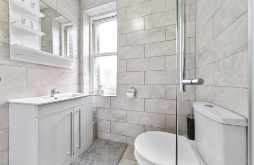 Spacious 1BR in Marylebone -Sherlock Holmes Museum - Foto 32