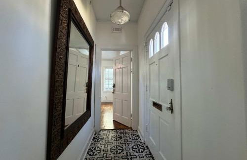 Spacious 3-Floor Downtown Retreat - Prime Location - Foto 52