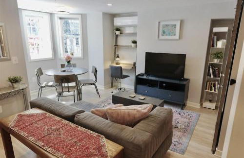 Downtown DC Awaits with Parking Permit - Foto 8