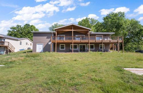 Huge Lakefront Yard, Private Dock - Amazing Views! - Foto 1