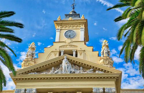 Malaga Centre Apartment with Parking - Photo 52