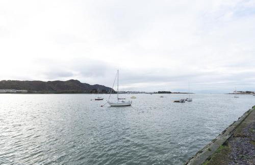 Cosy Deganwy Escape by the Sea & Conwy Mountain - Foto 10