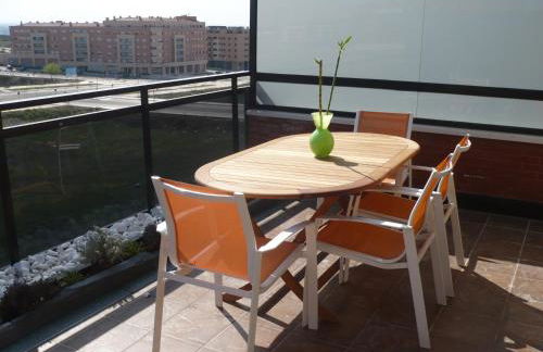 Atico, Piscina, AC, WI-FI y Parking Gratis, Gran Terraza, VUT 47-79 - Foto 25