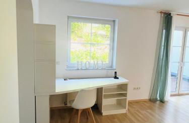 Moderne & gemütliche Ferienwohnung mit Terasse in Nieder-Olm - Foto 2