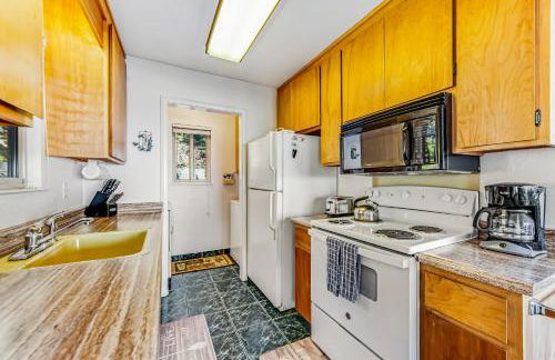 Cove House - Photo 12