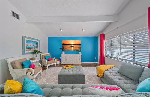 Poolside Paradise: Game room, Pickle ball & Pool - Foto 26