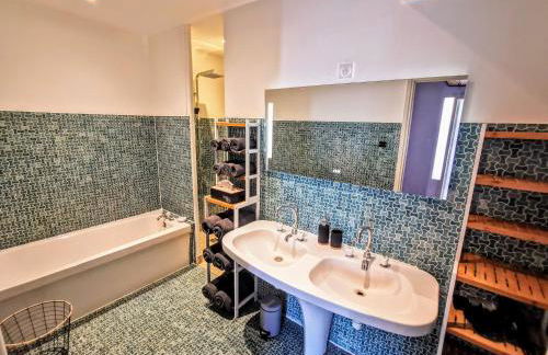 Moulin des Ducs by Vindihouses - Piscine chauffée - escalade - billard - fitness - etc - Foto 31