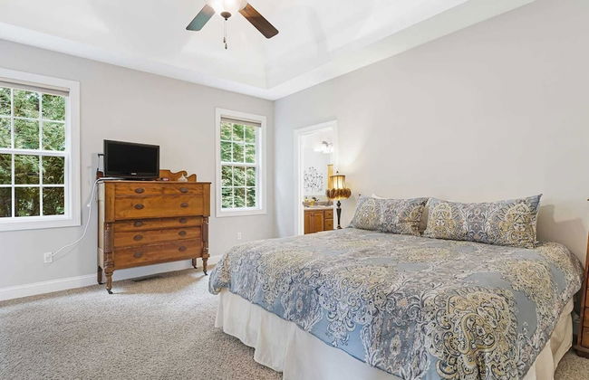 Fairview Vista by Avantstay 10 Mins to Asheville - Photo 21