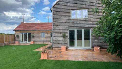 Lodge Cottage - Photo 2