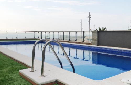 Alcam Badalona Playa Norte - Photo 22