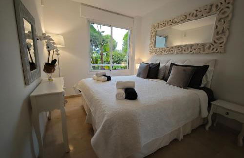 Luxury Frontline Residence - EHHouse - Photo 15