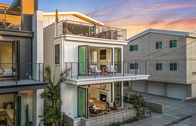 Beach Paradise Stunning 3-story in Long Beach! - Foto 47