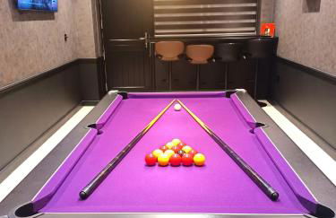 Richmond Cottage - Brand New 4BR Holiday Home, just 3 minutes from the beach with Pool Table and Free Parking - Foto 9