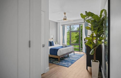 Immaculate Penthouse Double King Suite on Butler St with rooftop deck and free off street parking - Foto 32