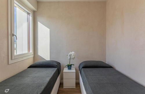 Beachfront Penthouse with private parking - Foto 50