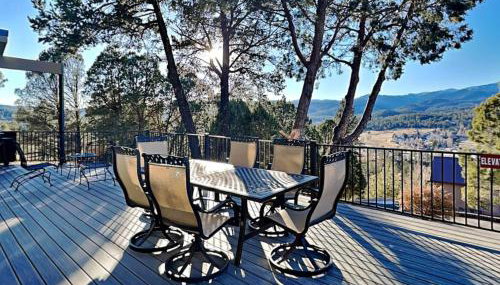 Gray Wolf Lodge by Ruidoso Vacation Rentals - Foto 3