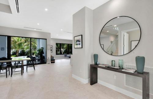 Villa in Coral Gables with Pool Jacuzzi Game Room - Foto 13