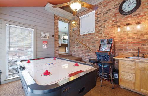 Brenda Lee History 4BR Retreat Pool Hot Tub - Photo 65