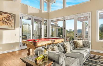 Private Estate w Pool Hot Tub Fire Pit Near Encinitas The Ranch by AvantStay - Foto 7