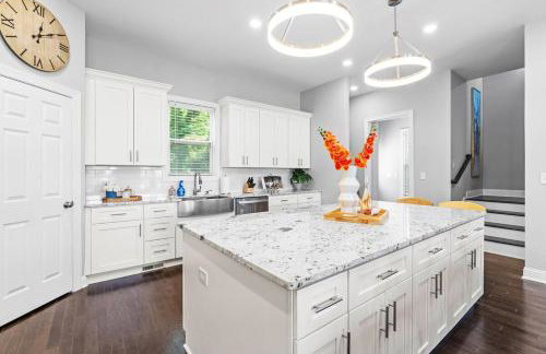 Modern new built in prime Raleigh location - Foto 11