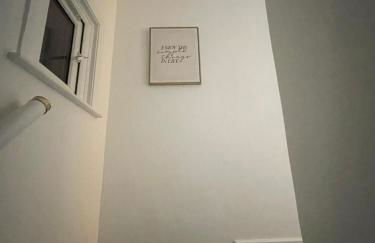 Luxury 3 Bed House - 10 min walk from Dartford Town Centre - Fully Refurbished - Photo 13