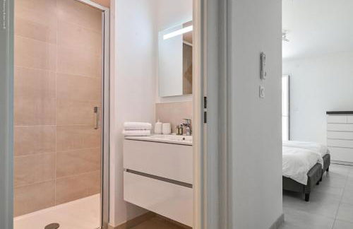 T3 NEUF – C13 - JARDIN-TERRASSE ET PISCINE – ACCÈS DIRECT PLAGES ET CENTRE VILLAGE - Foto 12