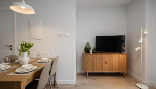 New cozy 2-bedroom apartment in Estepona center - Photo 5