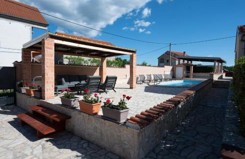 Holiday Home Luka Pridraga - Foto 12