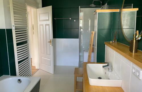 NEU ausgestattete Wohnung in Berlin - ruhige Lage - Photo 8