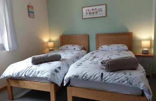 Two bedroom cottage - country lane -10 min walk to Perranporth beach - Foto 11