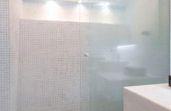 32-COP · CurtaCopacabana: Studio funcional com tudo embaixo - Foto 25