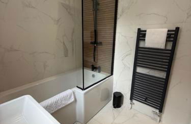 5 Montrose Avenue - Foto 29