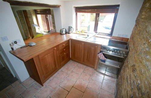 One Bedroom Character Cottage - Photo 11