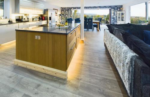 Large house with pool only 15 mins from the beach - Foto 7