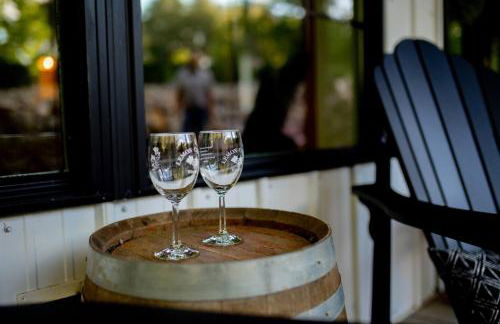 Luxury Barndo with Hot Tub, Indoor Sports Court, Private Acreage, and Near Notre Dame - Foto 44