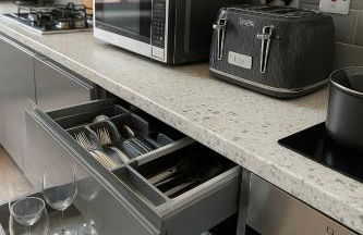 Central Apt - Sleeps 6- Steps to Bars & Restaurant - Foto 4