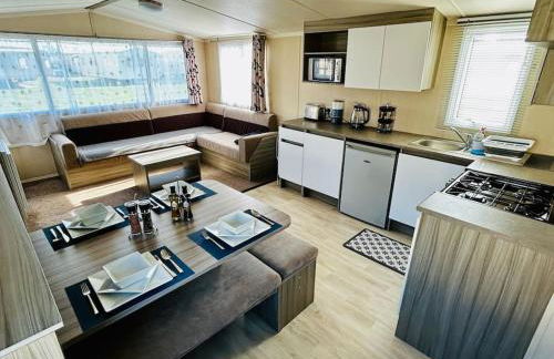 Charming Chamber with spacious relaxing area - Photo 1