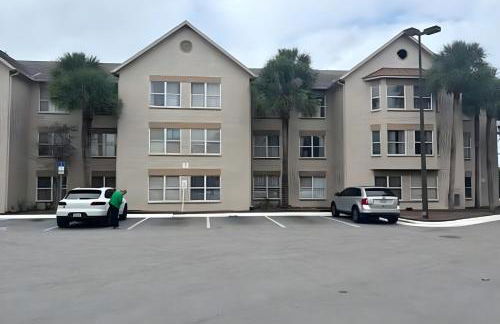 Whimsical Condo 1.5M from Disney - Foto 16