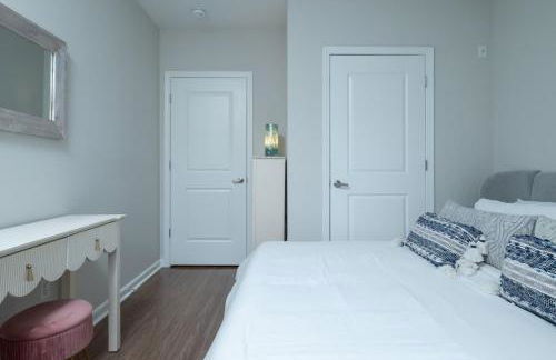 Central 1-BR Condo Assembly Row Gym & Pool Sleep 5 - Photo 39