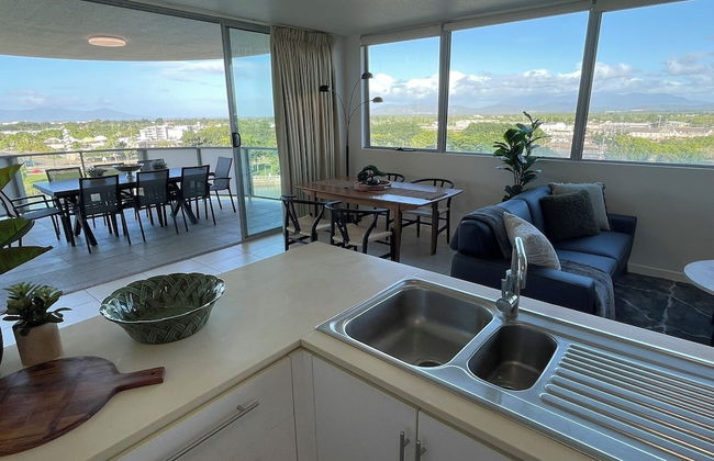 Penthouse Townsville - Photo 14