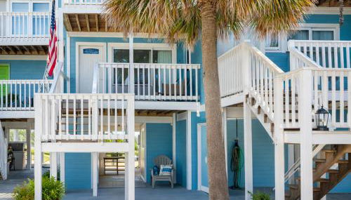 Waterfront Home, Short Walk to Beach, Deck/Balcony - Foto 2